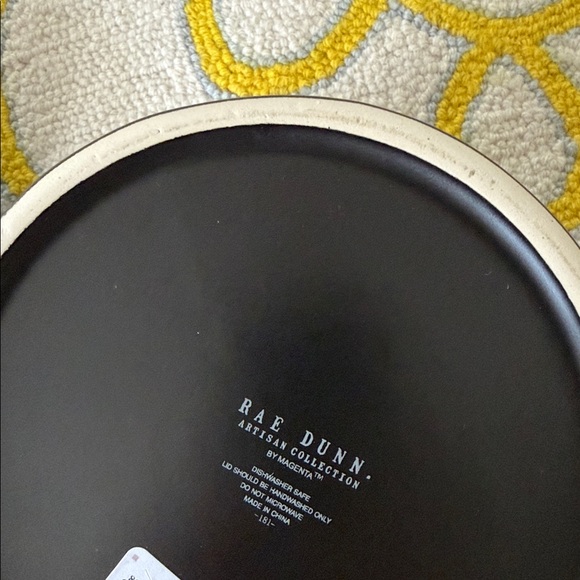 NWT Rae Dunn SKULLS AND BONES Large Canister - Picture 7 of 7